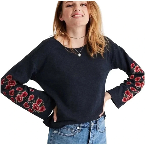 American Eagle Womens Small Gray Floral Embroidered Bell Sleeve Pullover Sweater - Picture 1 of 4